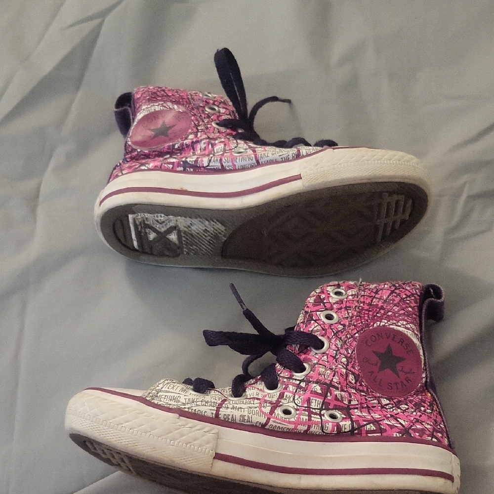 Chuck Taylor Converse All-star child's shoes size 10.5